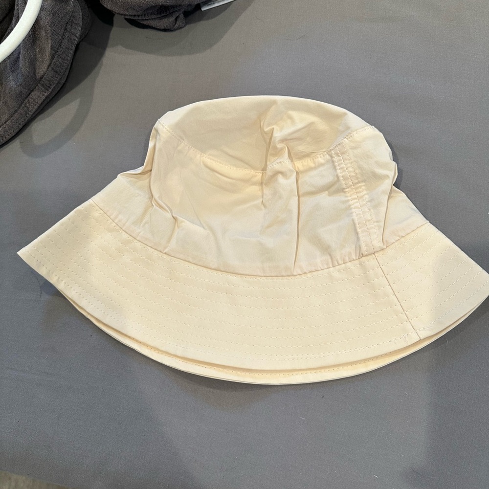 Zara buttercream bucket hat